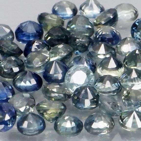Heated only! 4.67ct diamond cut Australian Sapphire set