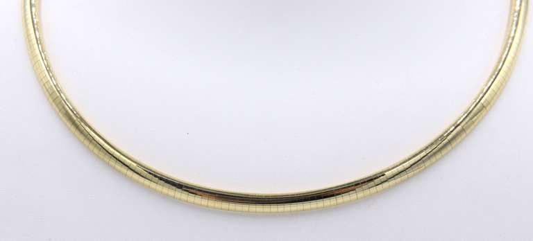 Elegant Yellow Gold Omega Chain Necklace