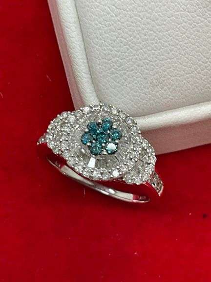 CERTIFEID BRAND NEW 14K WHITE GOLD AND DIAMOND RING