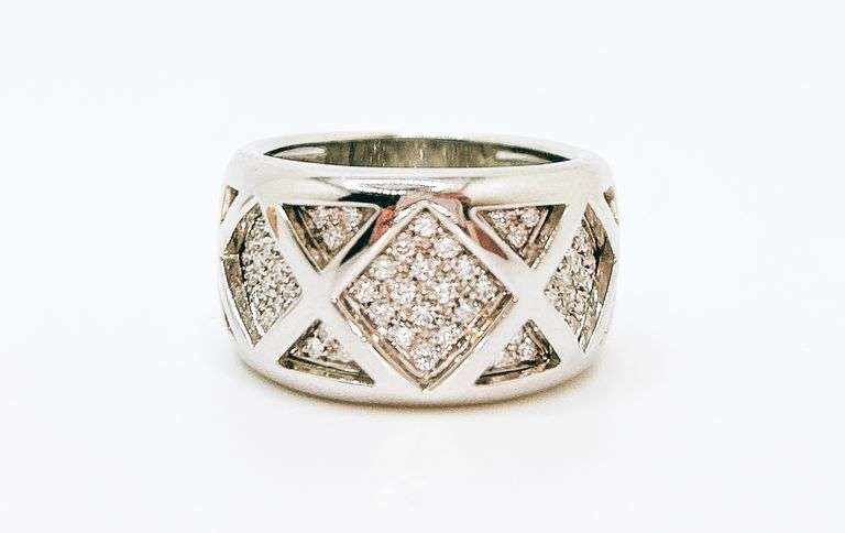 Pave Diamond Band Ring, 18KT