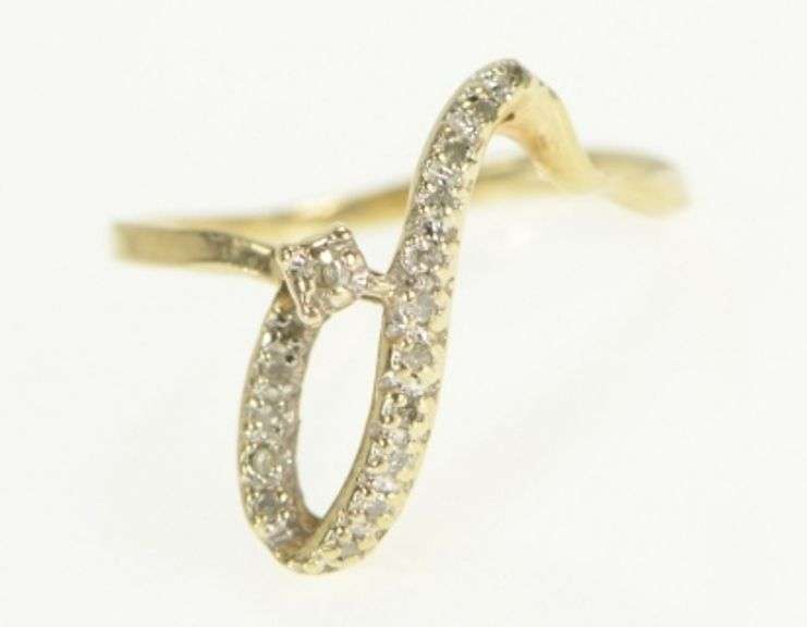 10K Yellow Gold Vintage Wavy Diamond Curvy Statement Ring