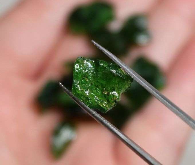 Rich forest green 49ct rough Chrome Diopside set