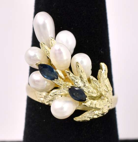 Unique Pearl and Blue Sapphire Ring In 14K Yellow Gold