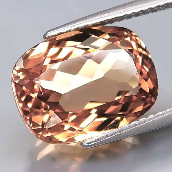 Stunning 9.35ct cushion cut Imperial Topaz