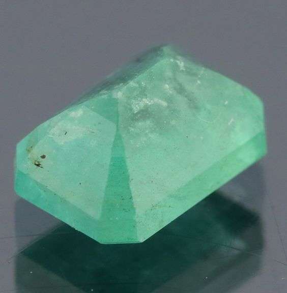 Amazing 2.99ct unheated Zambian Emerald