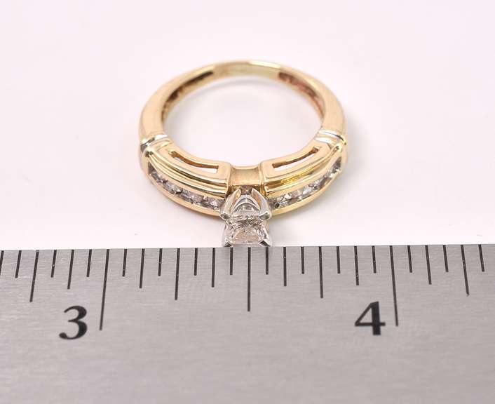Brilliant Diamond Ring In 14K Yellow Gold