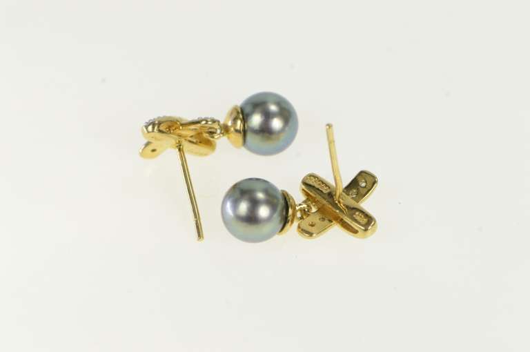 14K Yellow Gold Grey Pearl Diamond X Criss Cross Dangle Earrings