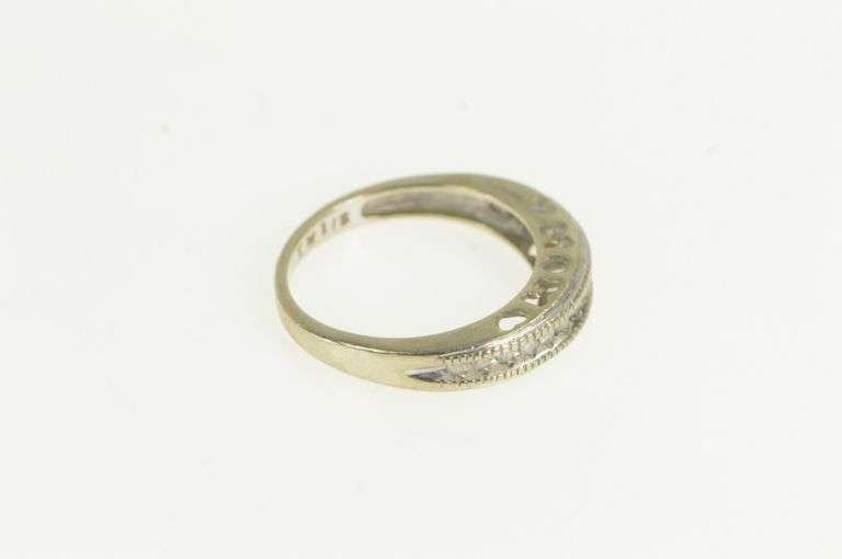 10K Yellow Gold 0.20 Ctw Diamond Mom Mother's Day Band Ring