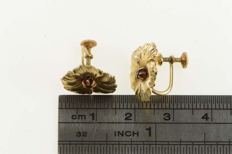 10K Yellow Gold 1960's Ruby Inset Hibiscus Flower Screw Back Earrings