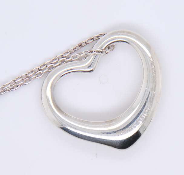 Tiffany & Co Elsa Peretti open Heart Pendant on Chain