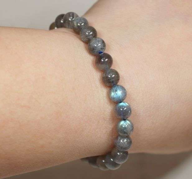 Gorgeous 70ct Labradorite bead Bracelet
