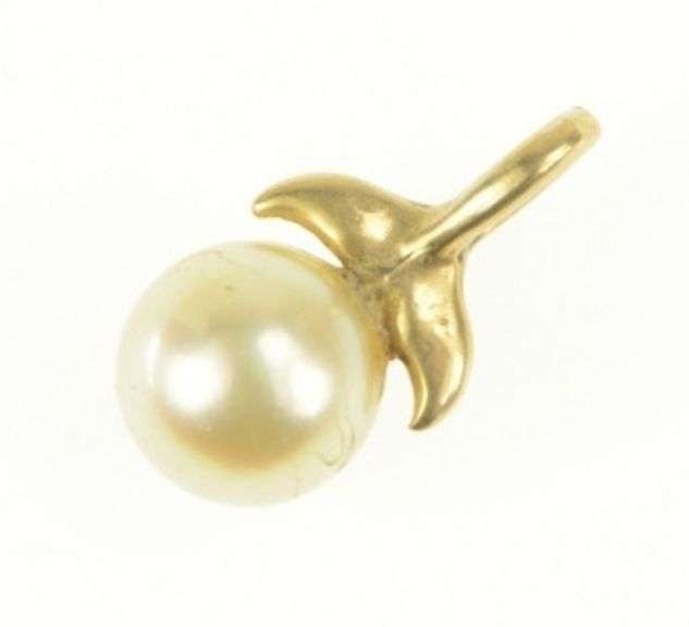 14K Yellow Gold Pearl Classic Leaf Accent Simple Statement Pendant