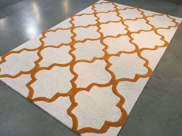 Hand Made  Wool Rug 5X8