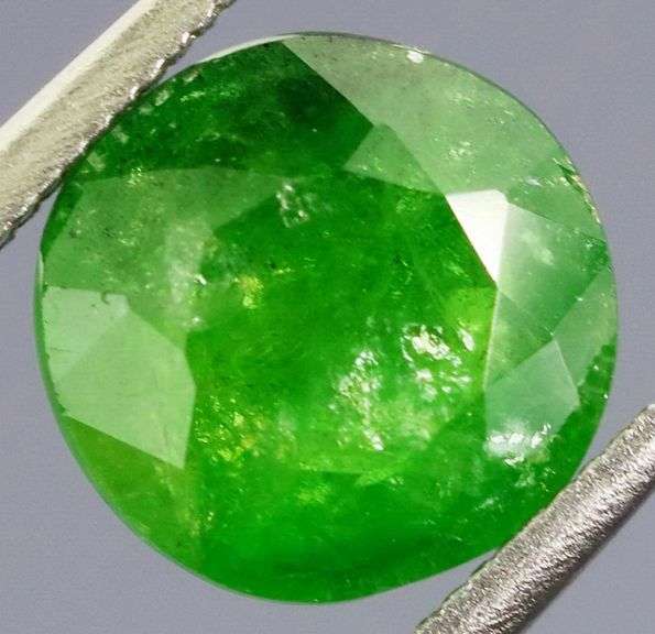 Rich green 2.16ct Tsavorite Garnet solitaire