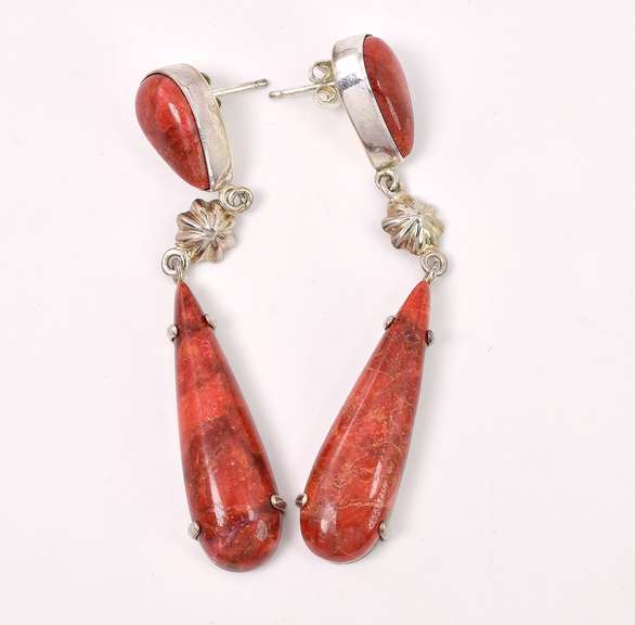 Red Jasper Dangle Earring In Sterling Silver