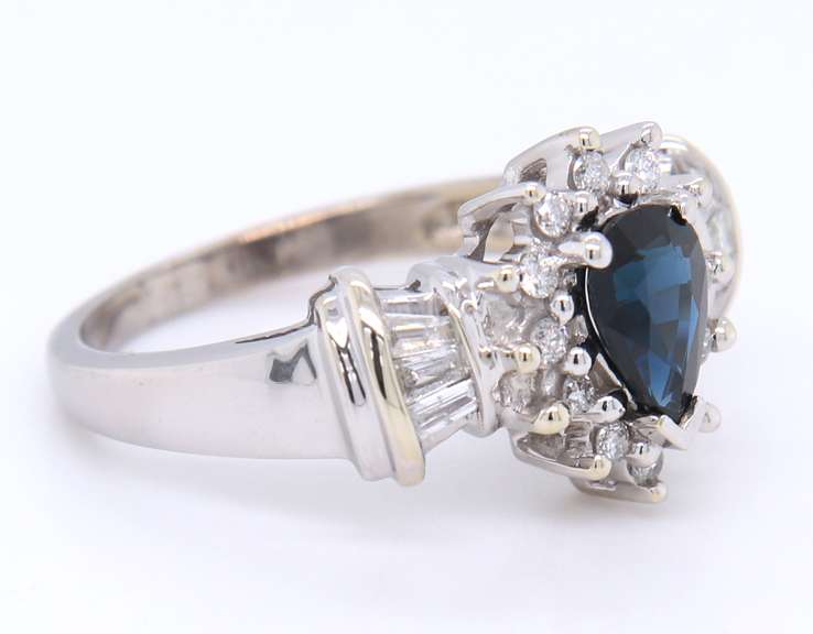 Attractive White gold Pear Shaped Sapphire and Diamond Halo Cocktail Ring