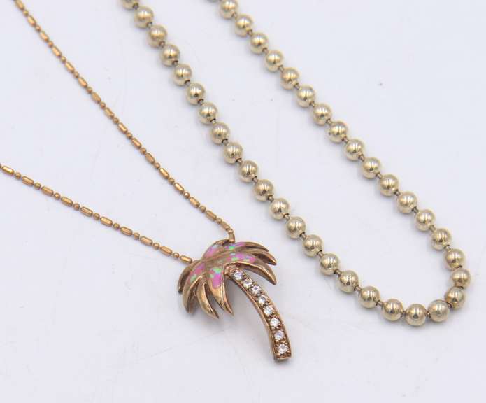 925 Sterling Silver Palm Tree Pendant on Chain and Ball Necklace