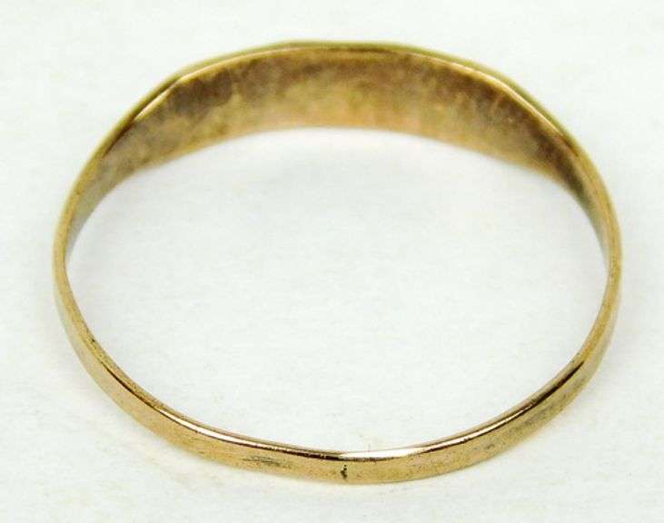 Pretty Antique 9CT Gold Ring, Size 6