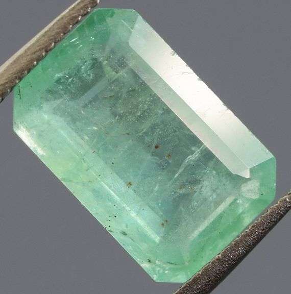 Vivid! 2.17ct unheated Zambian Emerald