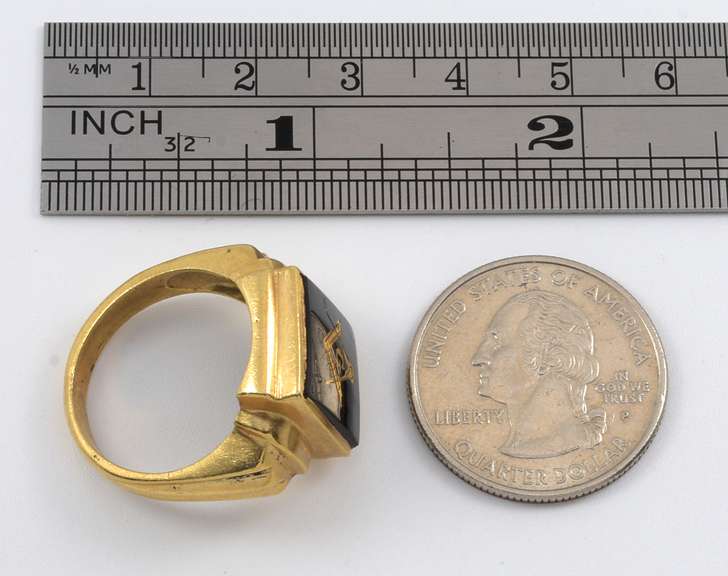 Tasteful Man's Masonic Ring