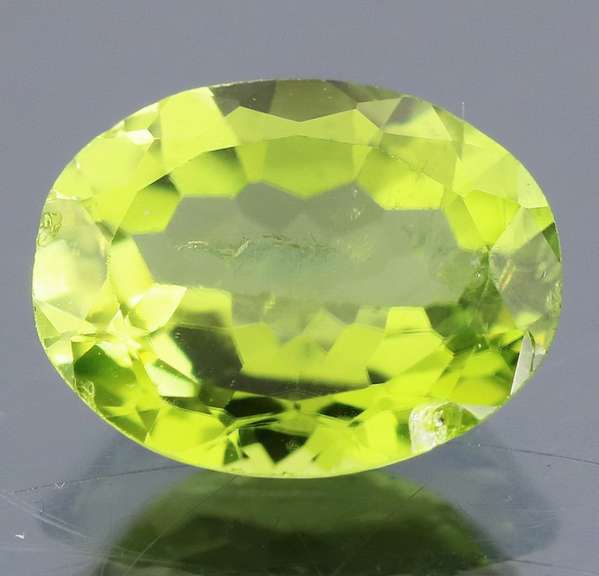 Glittering 2.41ct bright green untreated Peridot