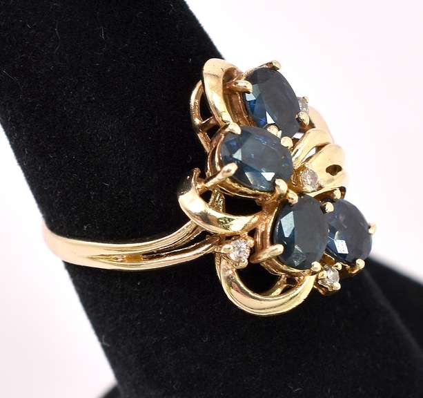 Sparkling Blue Sapphire Ring In 14K Yellow Gold
