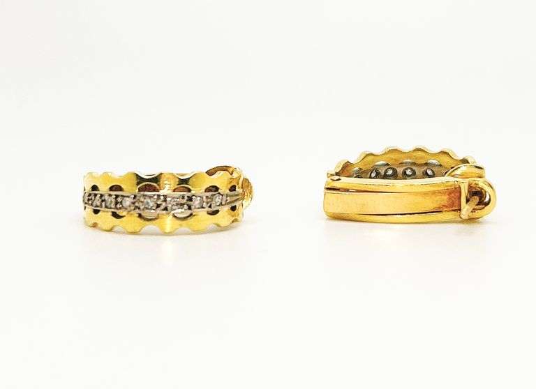 Scalloped Diamond Cuffs in 18KT Yellow Gold