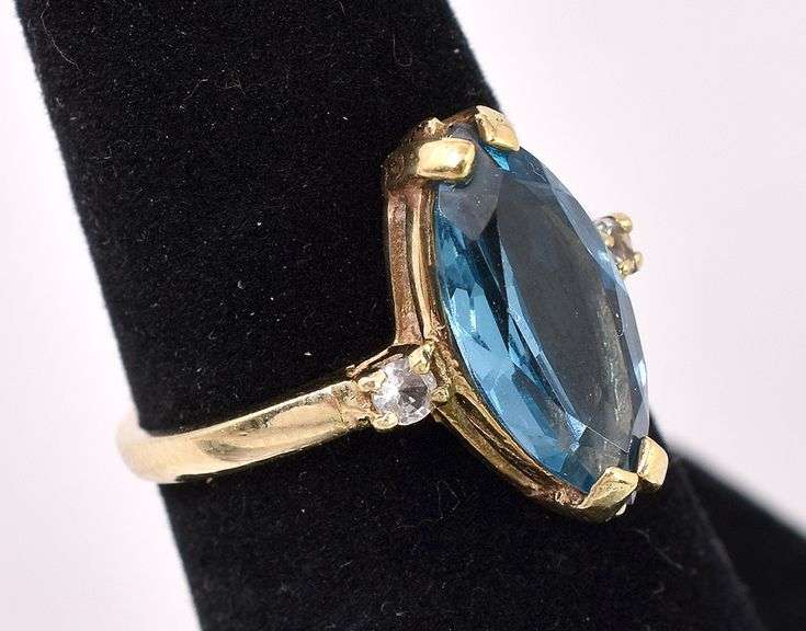 Large Spinel Ring In Yellow Gold