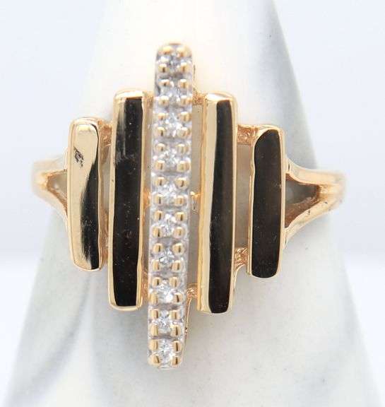 Fabulous Yellow Gold Deco Style Diamond Accent Ring