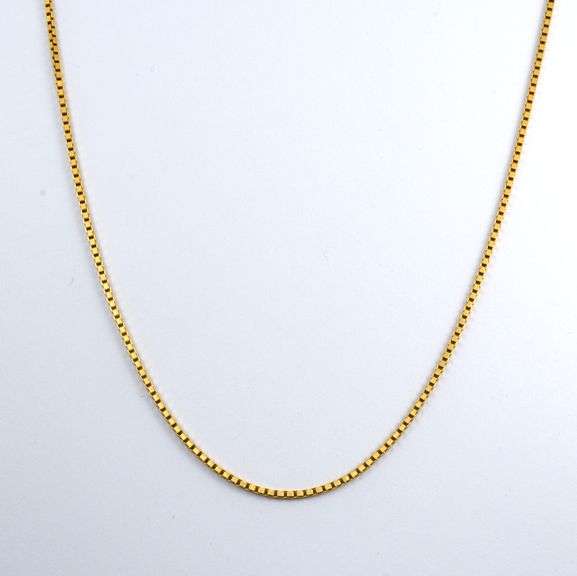Useful 18k Box Link Necklace