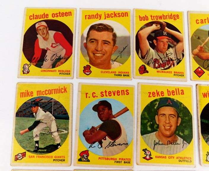 Lot of 15 Topps 1959 Baseball Cards