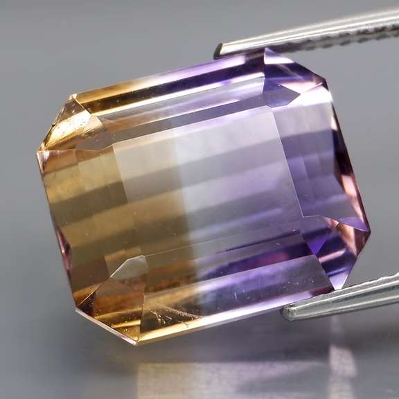 Amazing! 11.82ct bi-color unheated Ametrine