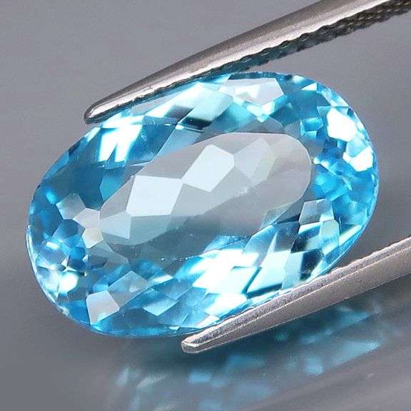 Impressive 8.14ct top Swiss blue Topaz
