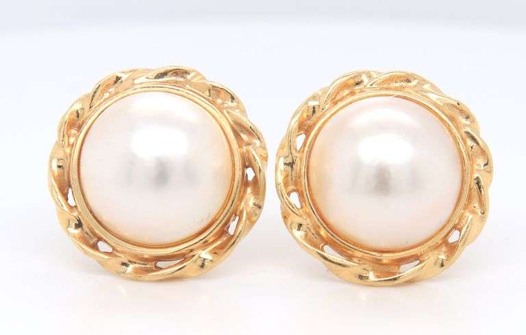 Gorgeous Yellow Gold Mabe Pearl Earrings