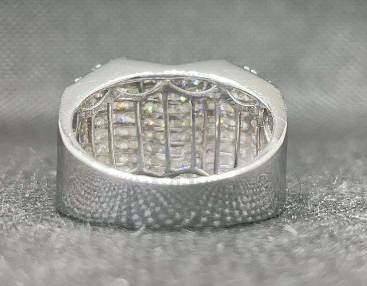 UNIQE MENS 14K WHITE GOLD DOUBLE PEAKED PRINCESS CUT DIAMOND RING (2.75 C.T. T.W.)