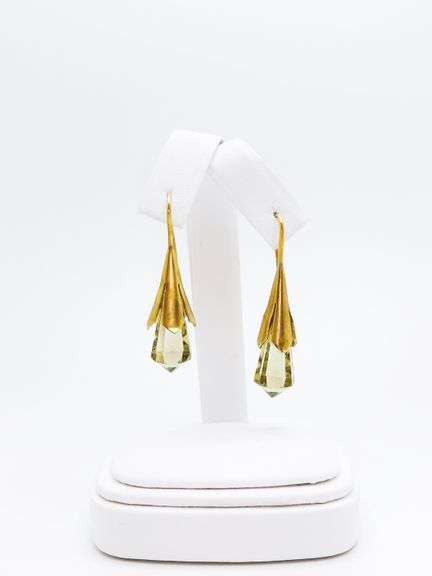 Captivating Citrine "Flower" Dangling Earrings in 18K Yellow Gold