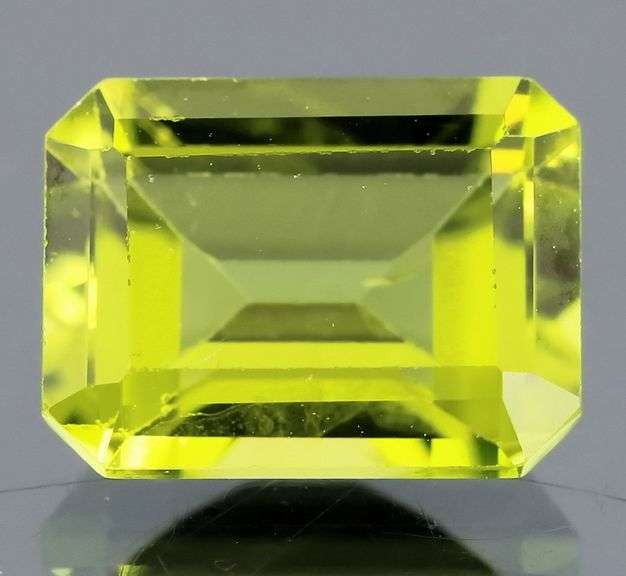 Stunning 1.88ct emerald cut apple green Peridot