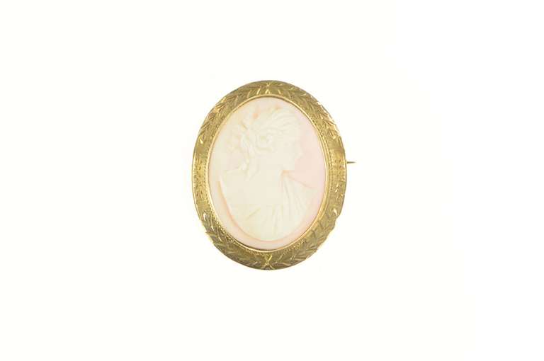 14K Yellow Gold Ornate Carved Shell Cameo Victorian Pin/Brooch