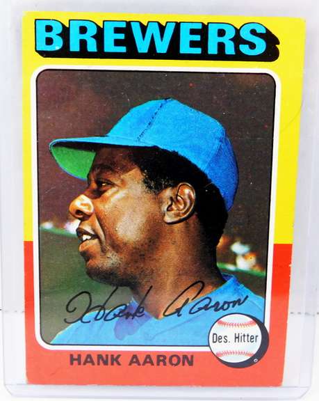 1975 Hank Aaron Topps Baseball Card