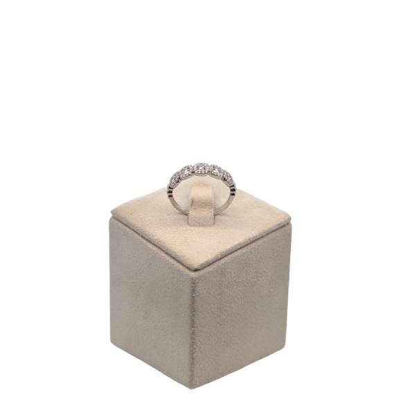 14K WHITE GOLD RING WITH DIAMONDS