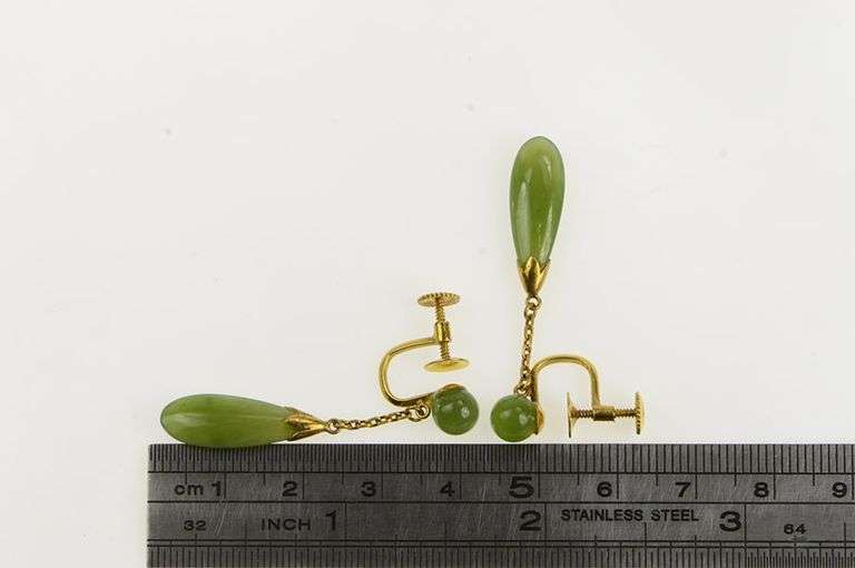 14K Yellow Gold 1960's Nephrite Tear Drop Dangle Screw Back Earrings