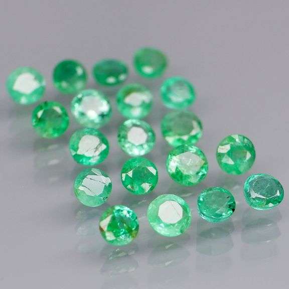 Outstanding 2.83ct real Colombian Emerald set