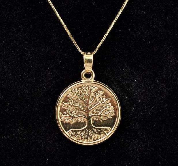 Graceful Tree Pendant Necklace In 14K Yellow Gold
