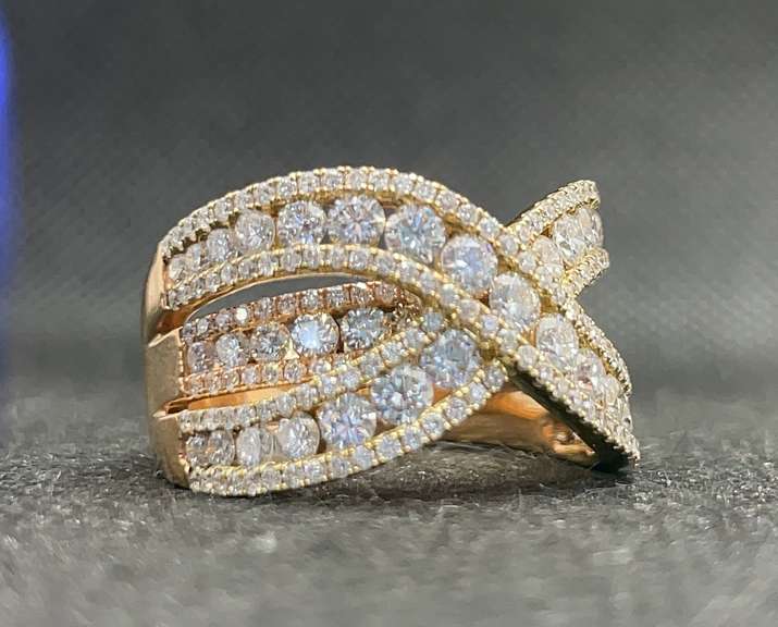 TWO TONE CROSS-OVER ROUND DIAMOND RING IN 14K YELLOW AND ROSE GOLD (2.45 CARATS T.W.)