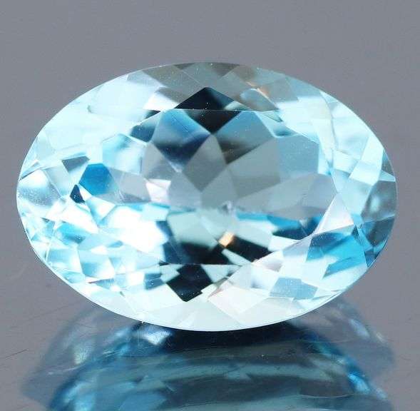 Dazzling 7.28ct sky blue Topaz