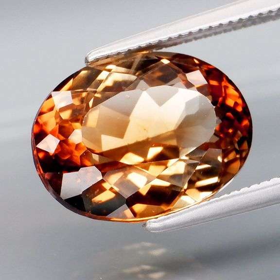 Captivating 6.18ct bi-color Imperial Topaz