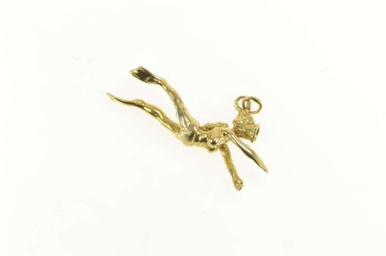14K Yellow Gold 3D Vintage Scuba Diver Exploration Charm/Pendant