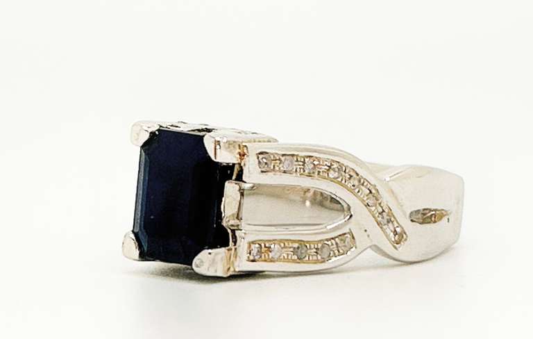 Stunning 6.0 Carat Blue Sapphire and Diamond Sterling Sliver ring