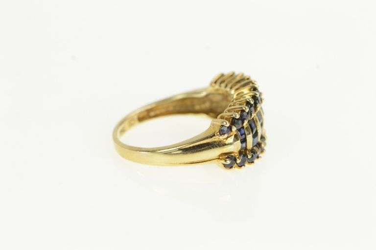 10K Yellow Gold Princess Sapphire Striped Graduated Band Ring
