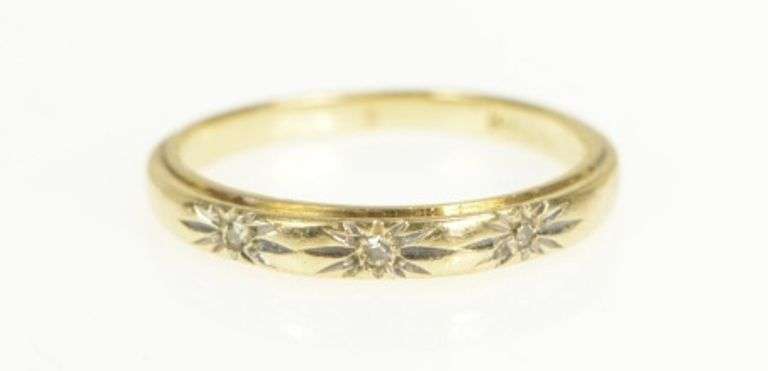 14K Yellow Gold 1950's Classic Diamond Wedding Band Ring